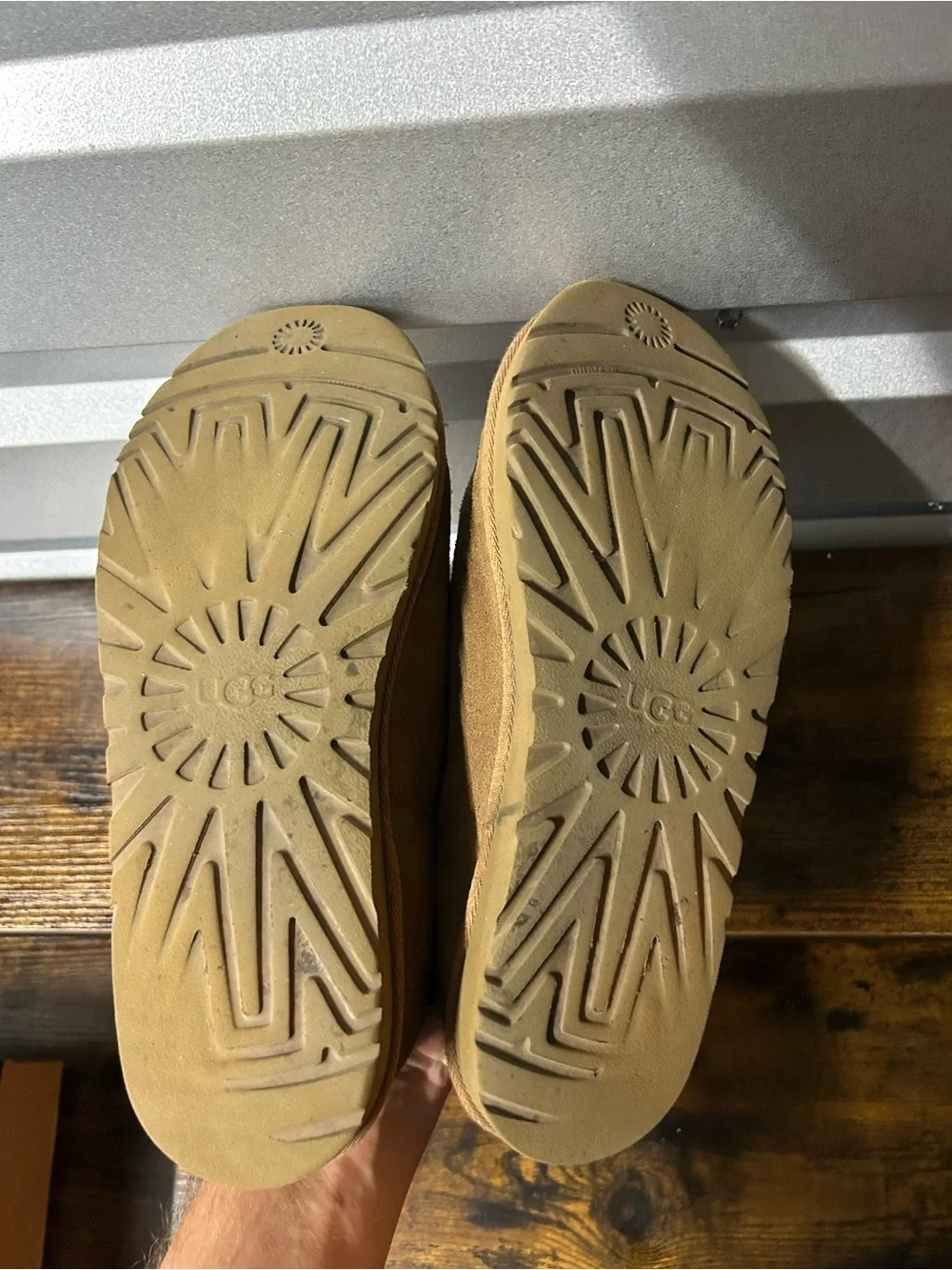 UGG Australia Tasman Men's Slippers - US 9 Chestnut